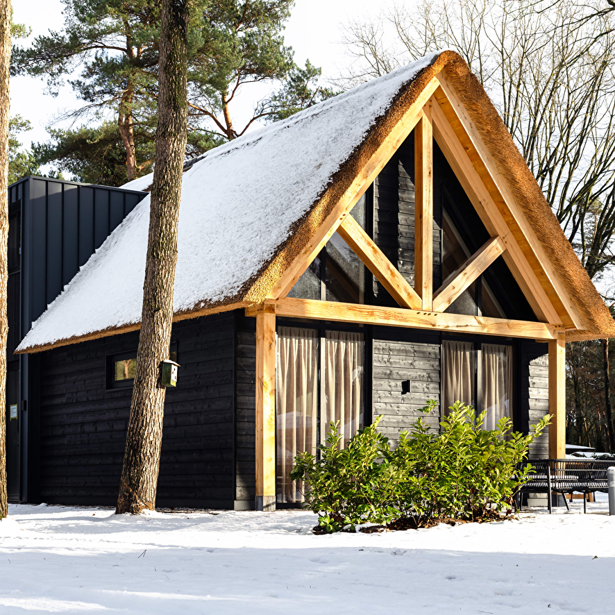 Hof van Nassau in het wit